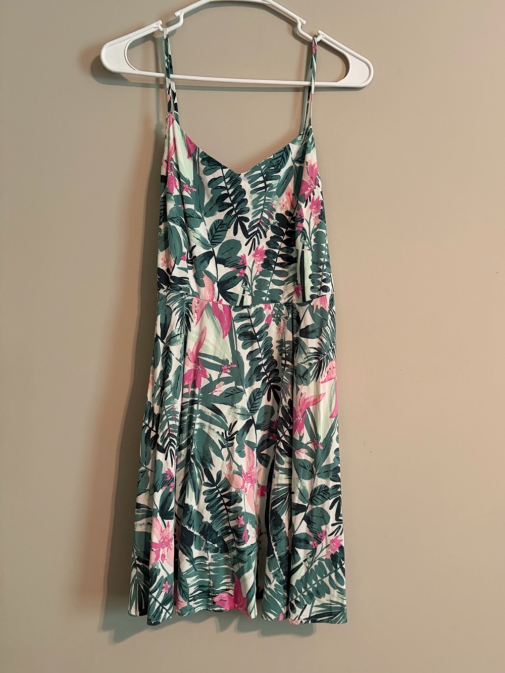 Old Navy Tropical Leaf Print Sundress in Green and Pink